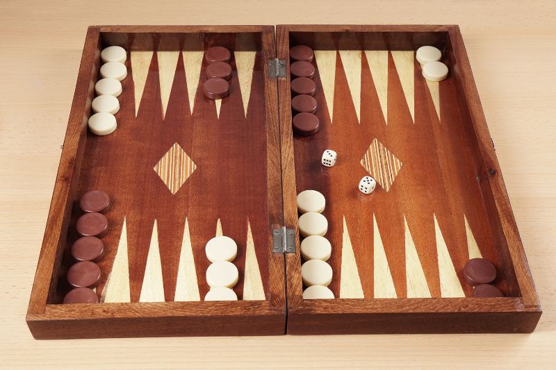 Backgammon set