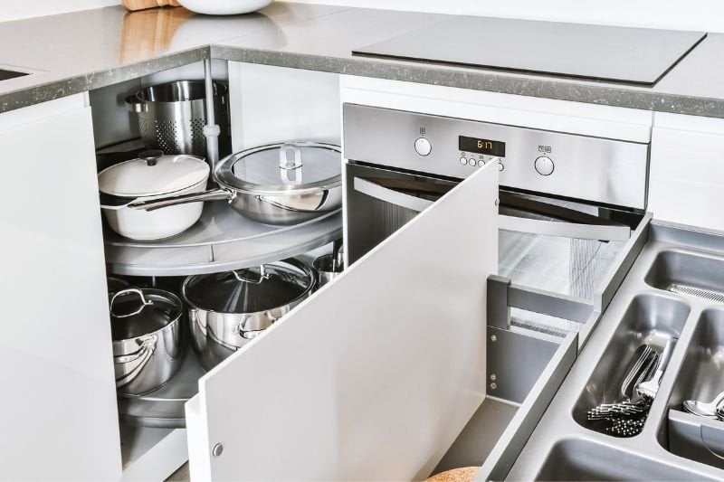 Kitchen cabinet layout