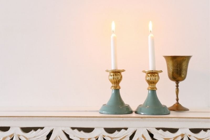 Candlestick decoration on the coffee table