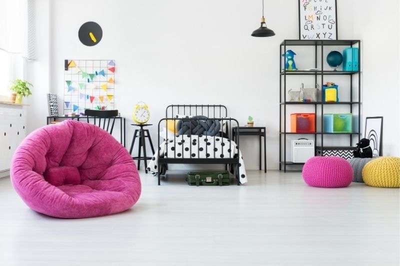 Using poufs in children's rooms