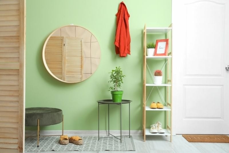 Hallway and pouf decoration