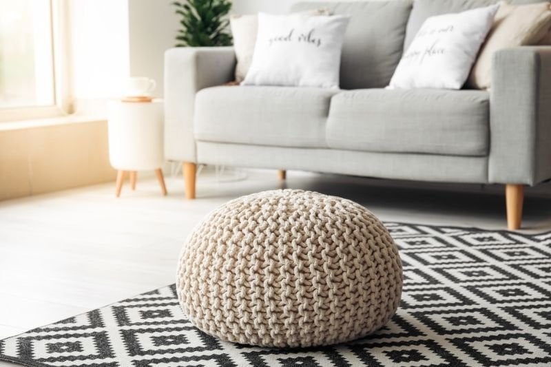 Benefits of using poufs in decoration