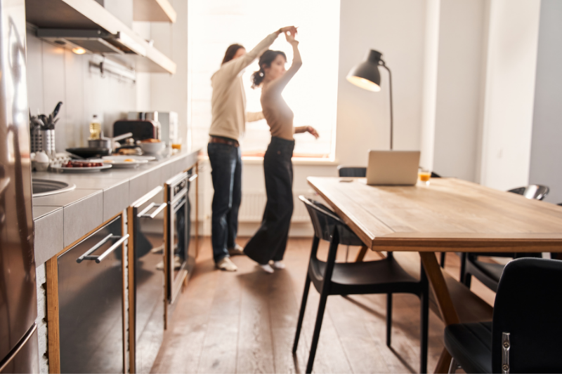 What should newlyweds buy for their kitchen?